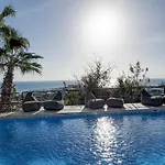 Bluehillsitges - Only Adults Apartment