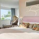 Bluehillsitges - Only Adults Apartment