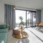 Bluehillsitges - Only Adults Apartment *