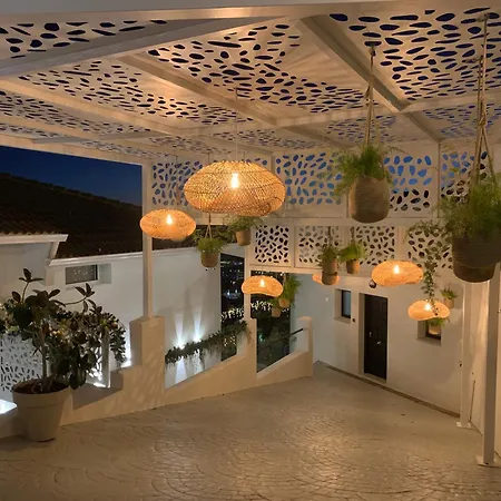 Bluehillsitges - Only Adults Sitges
