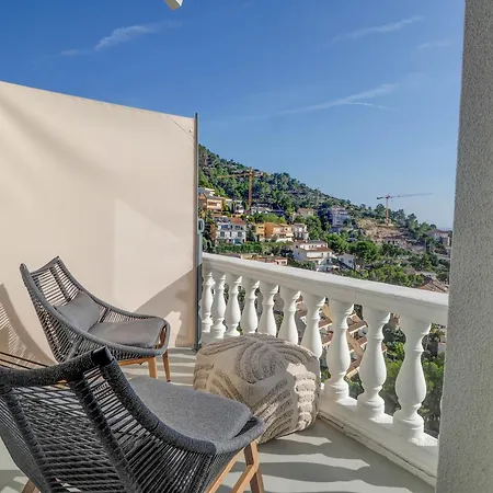 Bluehillsitges - Only Adults